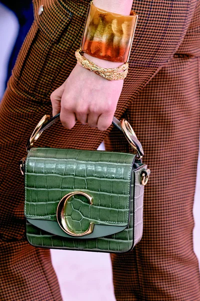 Look 83